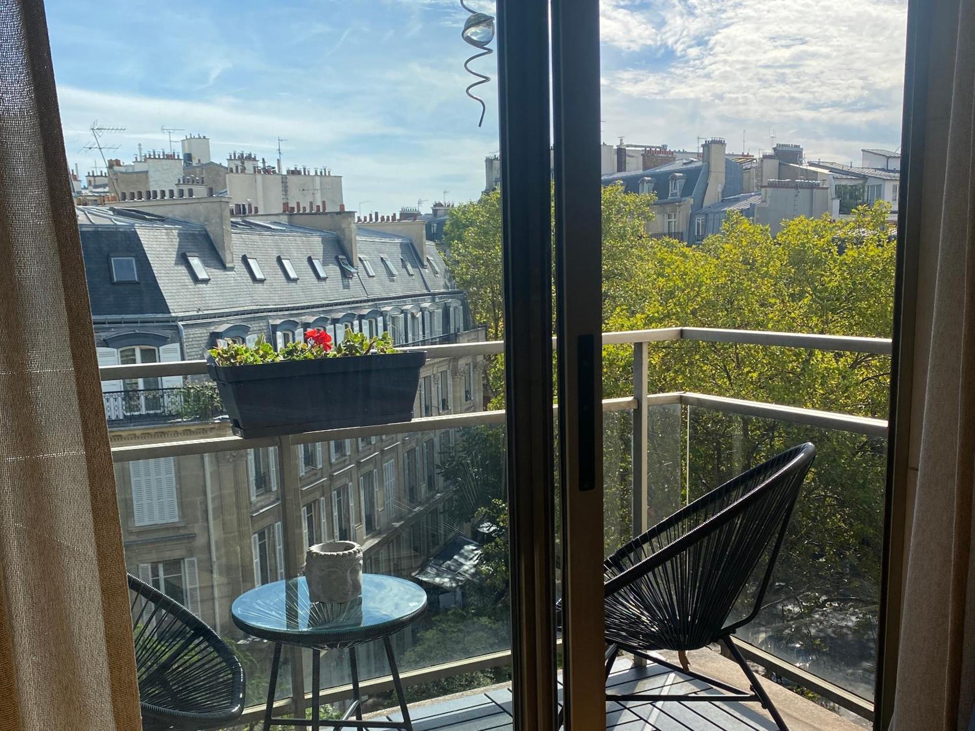Fabulous Big With Balcon Arc Of Triumph * Parijs